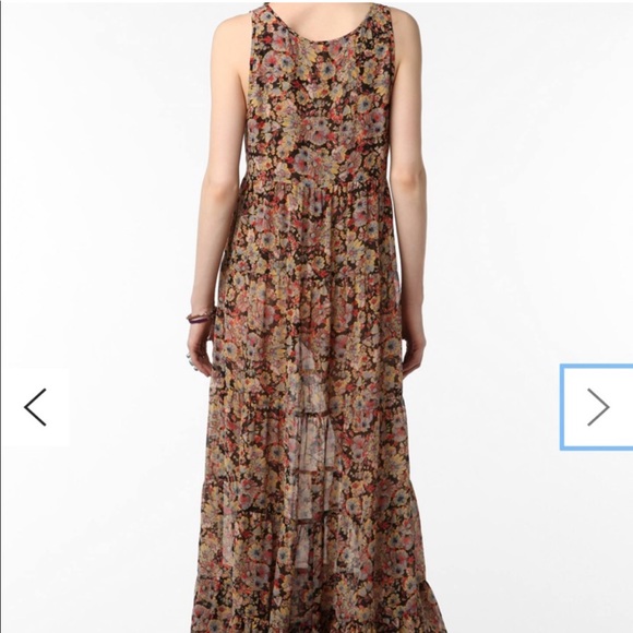 Urban Outfitters Kimchi Blue Sheer Floral Midi Dress 🌸 - Picture 3 of 9